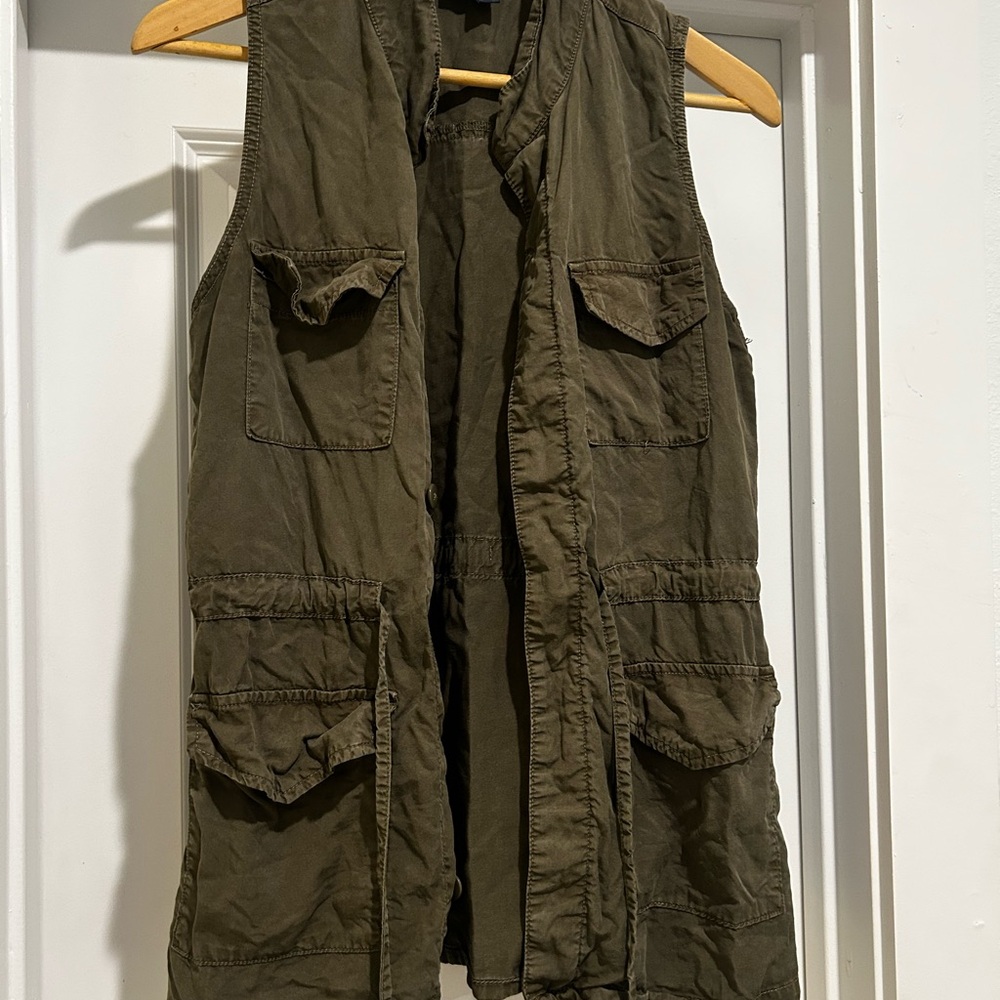 Women’s Olive Green Utility Vest